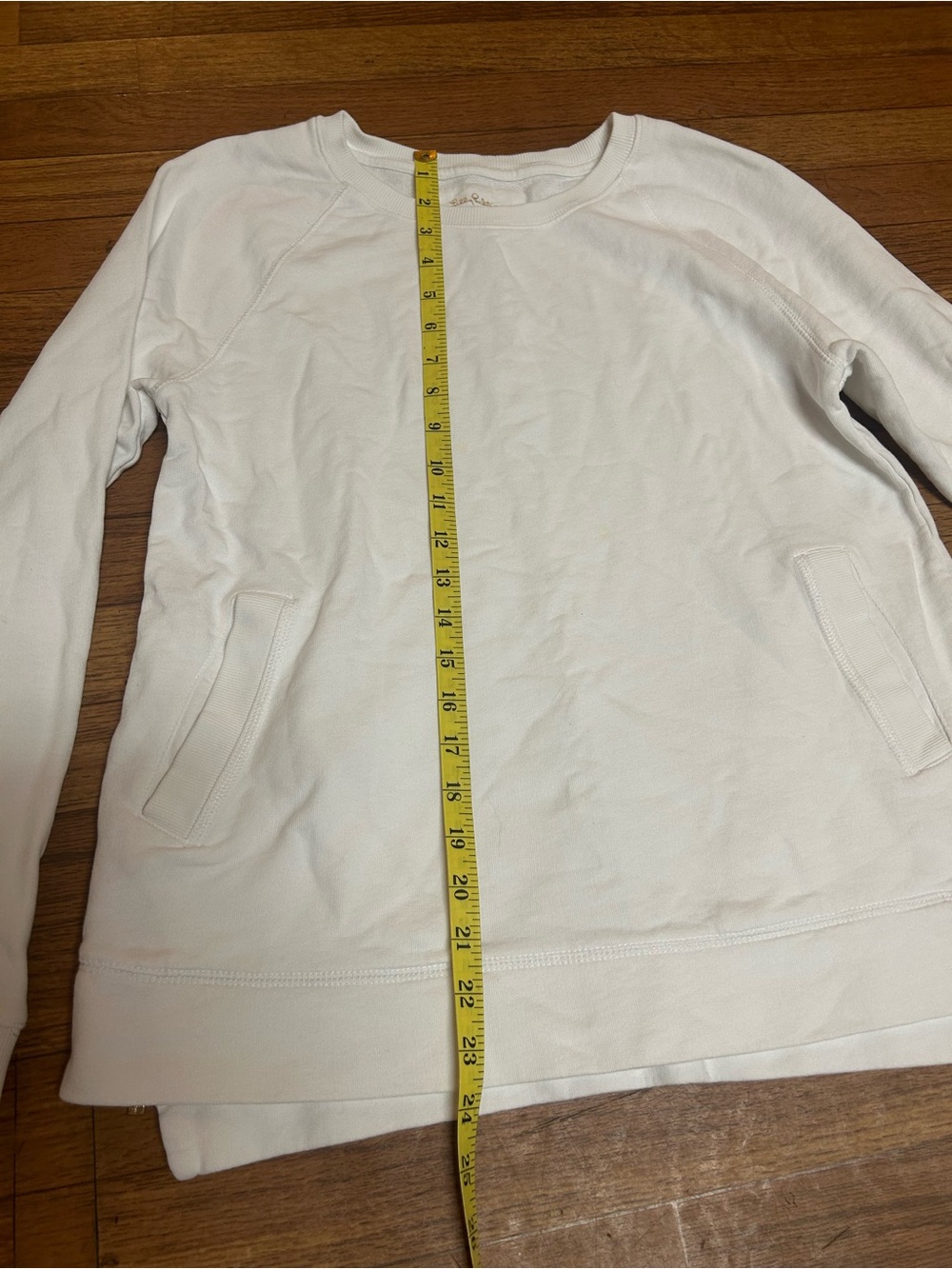 Lilly Pulitzer White Crewneck Sweater - Classic Lightweight Pullover - Picture 3 of 7
